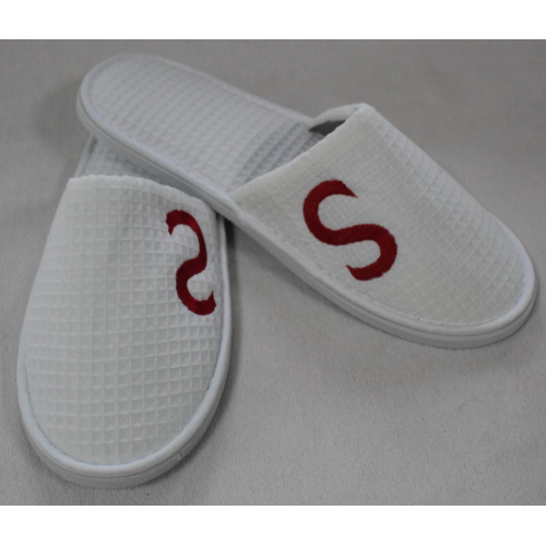 Customized soft sole indoor waffle slippers